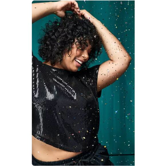 ⭐️NWT Torrid Black Sparkly Sequin Crop Top Sz 1 Fits1X 14/16 - Picture 1 of 13